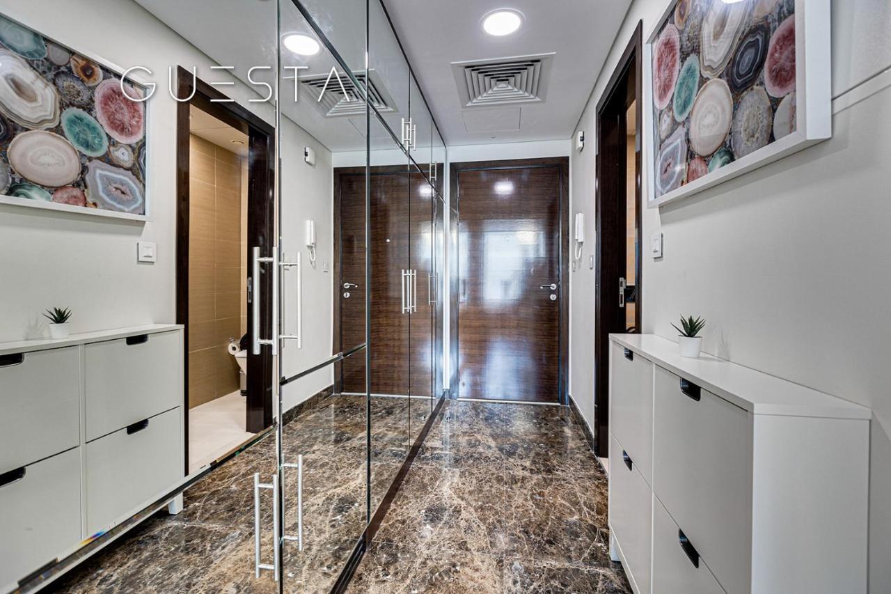 Sparkle Tower - Studio, Marina Апартаменти *